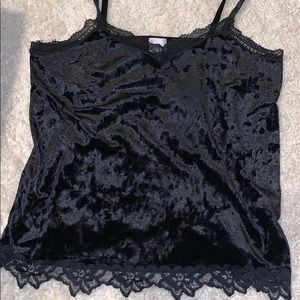 VELVET BLACK TOP